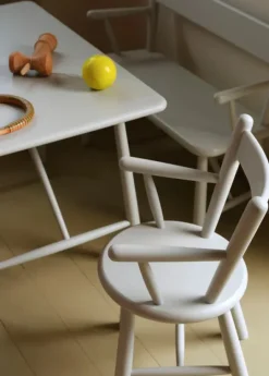P10 børnebord af Børge Mogensen