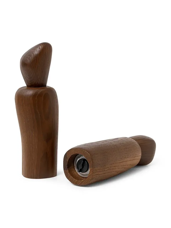 Pebble Grinder, Dark Brown fra Ferm Living