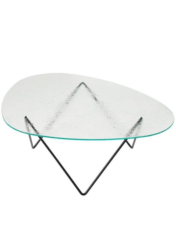 Pedrera Coffee Table, Transparent Structured Glass fra GUBI