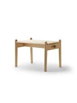 Peters Bord CH411 af Hans J. Wegner