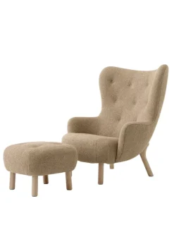 Petra VB3 lænestol inkl. Skammel, Barnum 004 fra &Tradition