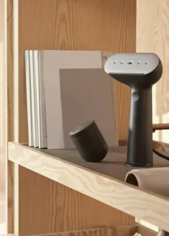 Pilo No.2 Fabric Shaver, Charcoal fra Steamery Stockholm