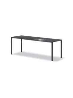 Piloti Bord, sort marquina fra Fredericia Furniture