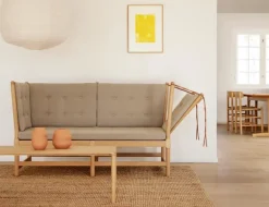 Piloti Wood sofabord, 120x39, H:35 cm af Hugo Passos