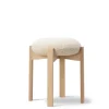 Pioneer Stool, lacquered oak/zero 0001 fra Fredericia Furniture