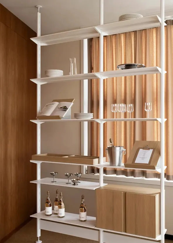 Pira G2 Floor-to-Ceiling Shelving Bundle A fra String