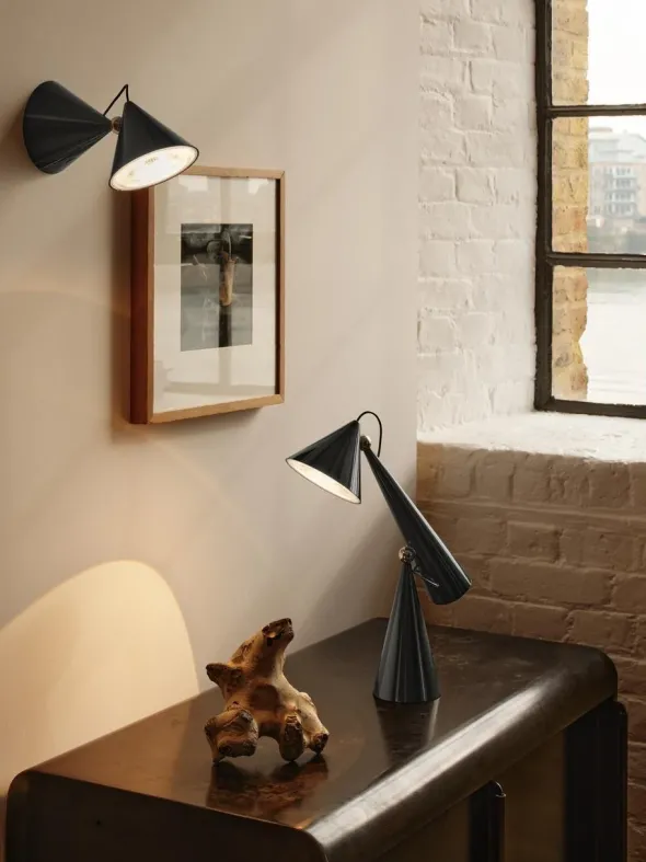 Pose Surface væglampe fra Tom Dixon