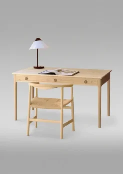 PP305 Skrivebord af Hans J. Wegner