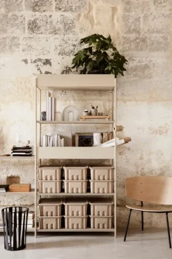 Punctual - Solid Metal Shelf fra Ferm Living