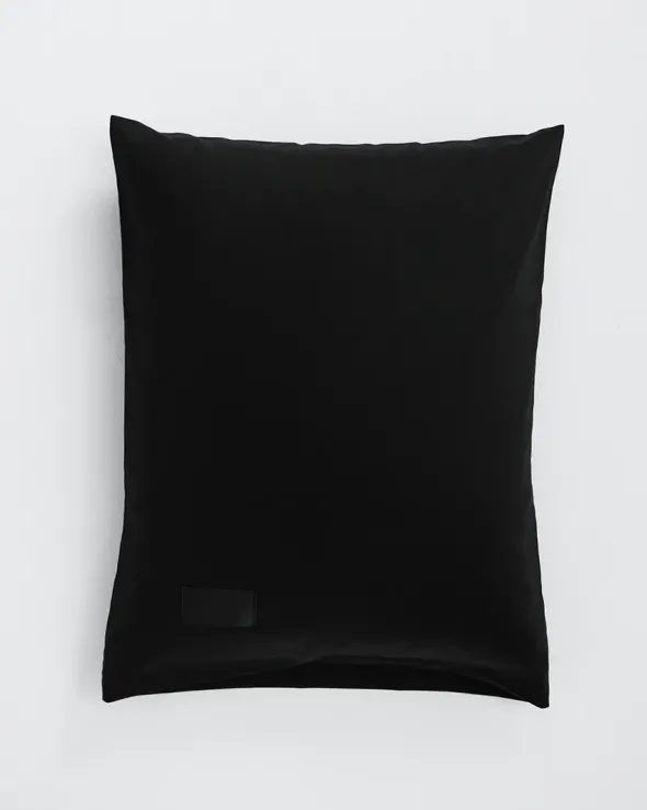Pure Sateen Pillow Cover 63x60 cm fra Magniberg