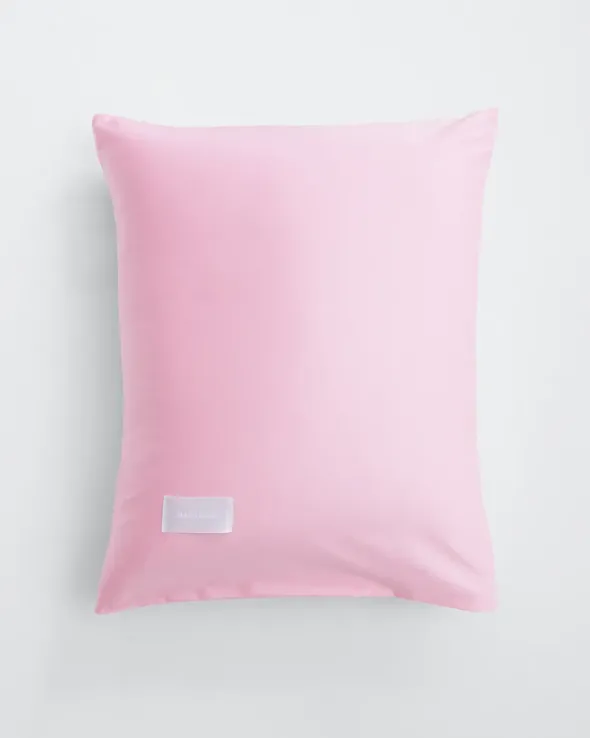 Pure Sateen Pillow Cover 63x60 cm fra Magniberg