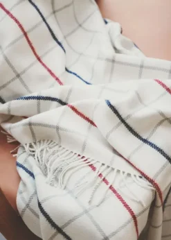 Quito Plaid, white sailor red fra Silkeborg Uldspinderi
