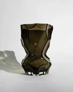 Reflection Vase, new smoke fra Hein Studio