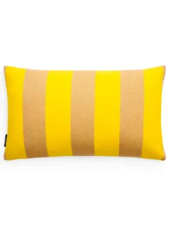 Reflex Cushion, 45 x 75 cm fra Kvadrat