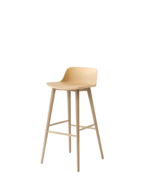 Rely HW123 bar stool, oak fra &Tradition