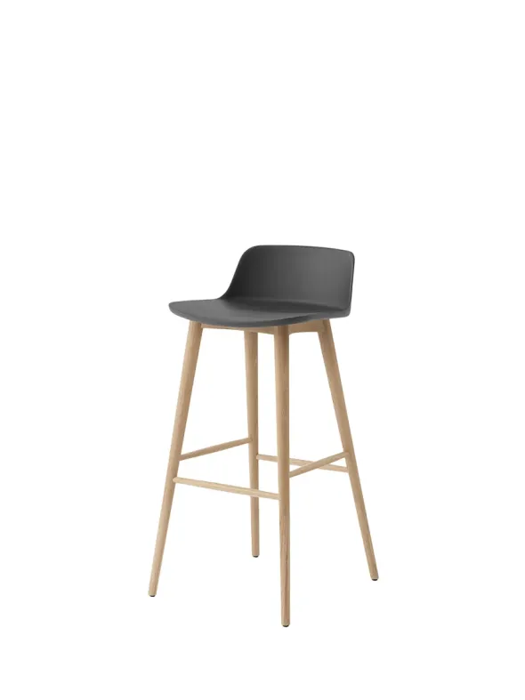 Rely HW123 bar stool, oak fra &Tradition