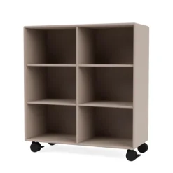 1113 reol inkl. hjul fra Montana