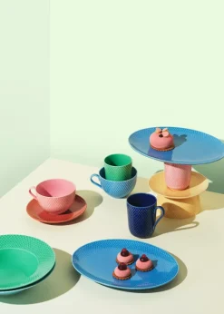 Rhombe krus m. hank, mørk blå fra Lyngby Porcelæn