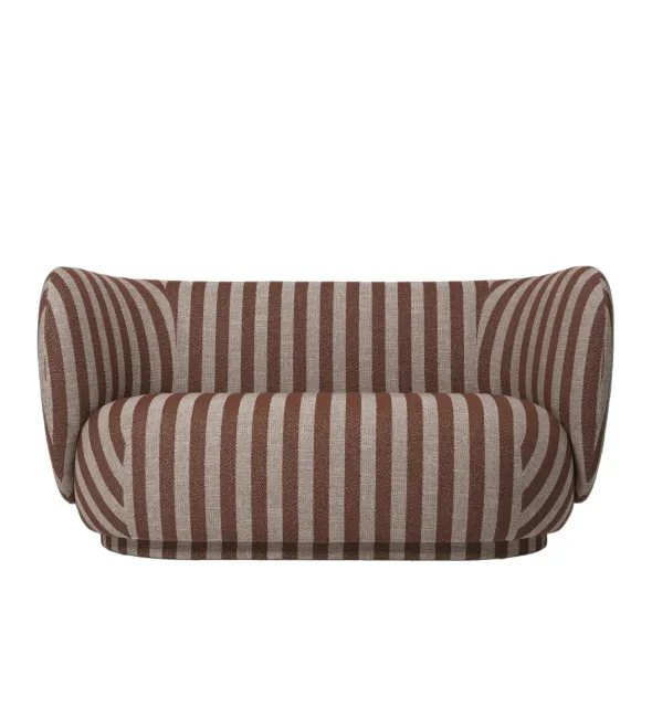 Rico Sofa 2 Louisiana, Sand/Chocolate fra Ferm Living