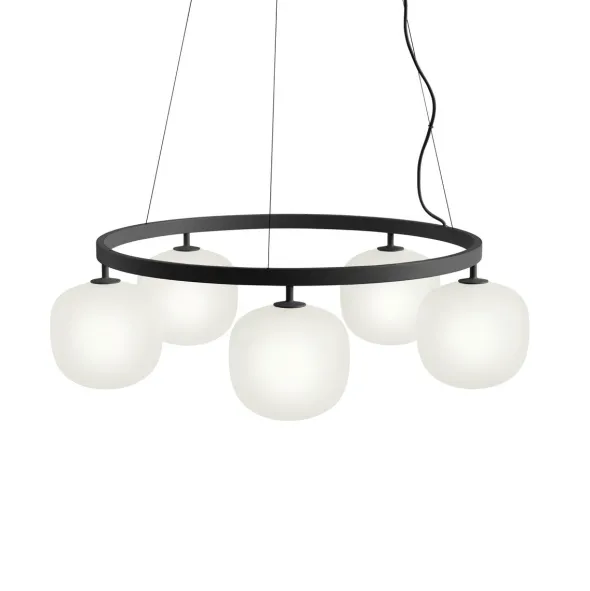 Rime lysekrone fra Muuto