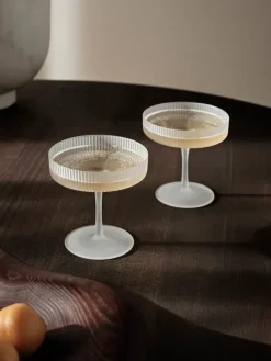 Ripple Champagne Saucers Frosted, sæt á 2 fra Ferm Living