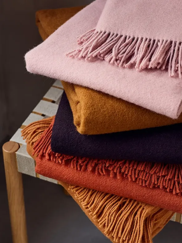 Season Plaid, blush fra Silkeborg Uldspinderi
