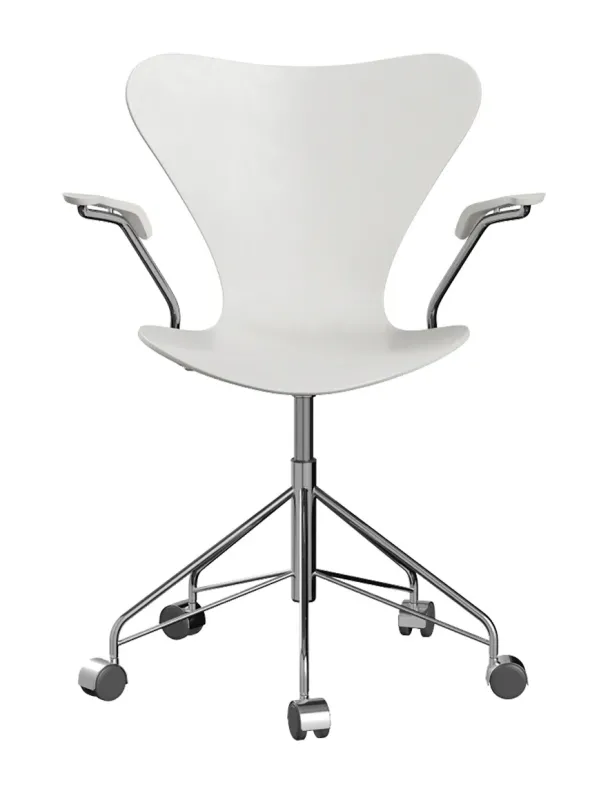 3217 Serie 7 Kontorstol af Arne Jacobsen