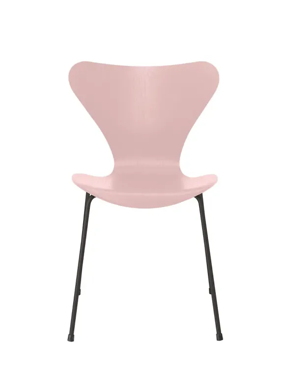 3107 Serie 7 stol i farvet ask af Arne Jacobsen