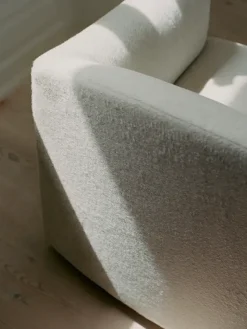 Shore Lounge Chair Extended Base, quill fra New Works
