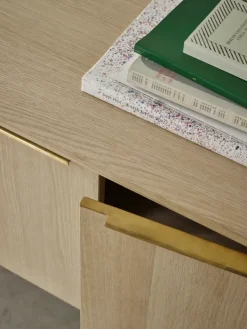 Skagerak Jut Cabinet fra Fritz Hansen