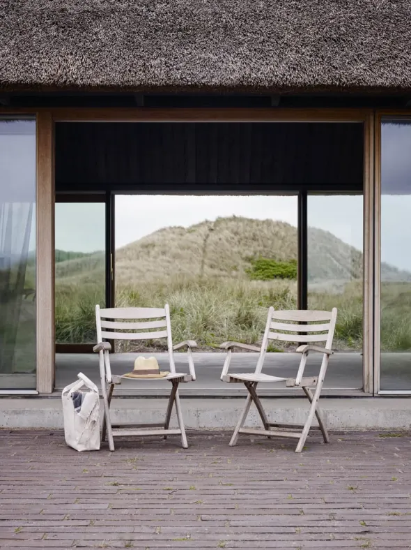Skagerak Selandia Sæt, 2 armstole og Ø 94 bord fra Fritz Hansen