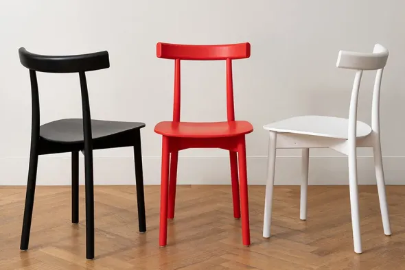 Skinny wooden chair, ash/black fra Nine
