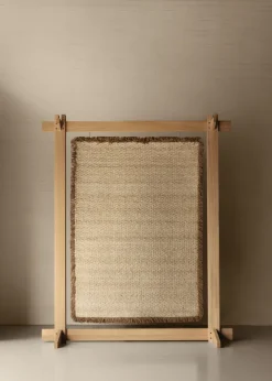 Soft Outline gulvtæppe, Beige fra Linie Design