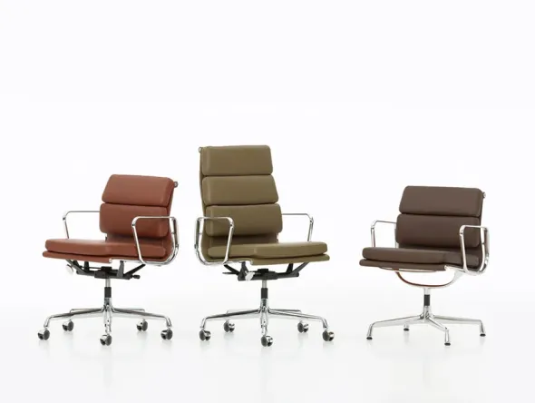 Soft Pad Chair EA 217 Kontorstol, sort læder/krom stel fra Vitra
