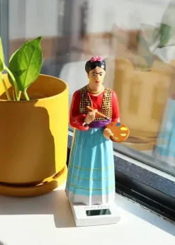 Solar Frida fra Kikkerland