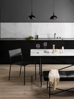 Spisebord 230, hvid marmor fra HANDVÄRK