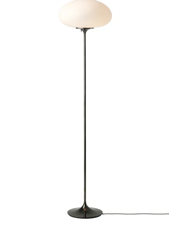 Stemlite opal gulvlampe, H150 fra GUBI