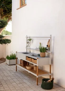 Sticks Outdoor Kitchen fra Cane-line