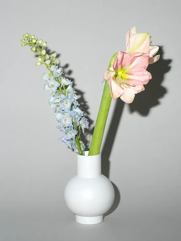 Strøm Vase, vaporous grey fra raawii