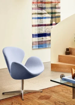 3320 Svanen i stof (prisgruppe 2) af Arne Jacobsen