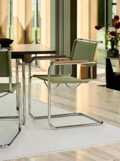 S 34 V cantilever chair fra Thonet