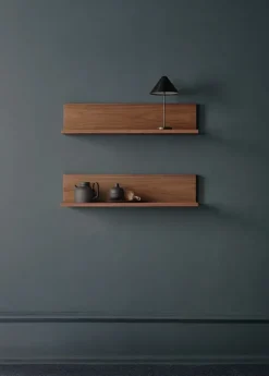 Tana Wall Shelf, oak fra New Works