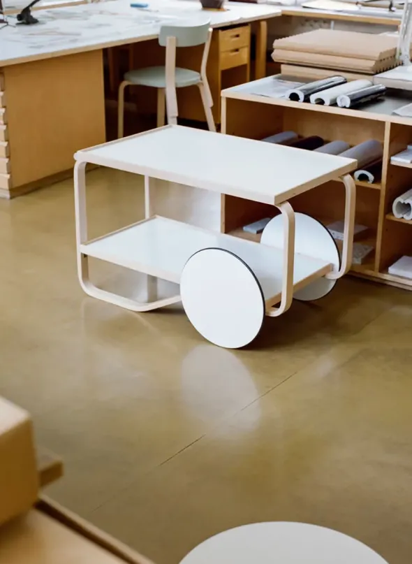 Tea Trolley 901 fra Artek