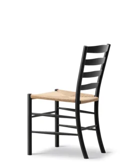 The Klint Chair, sortlakeret eg fra Fredericia Furniture