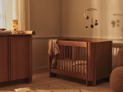 Tilu kommode, lakeret eg fra Ferm Living