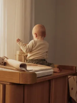 Tilu kommode, lakeret eg fra Ferm Living
