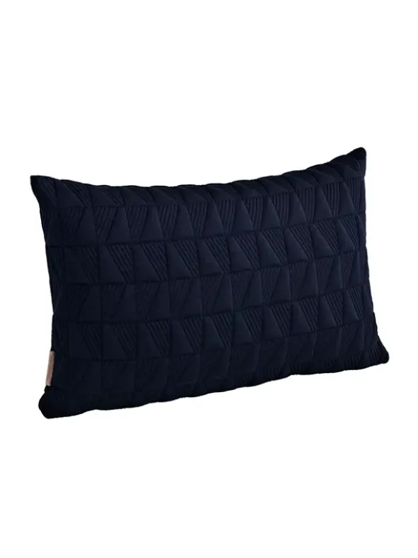 Trapez Pude 60x40 i midnight blue af Arne Jacobsen