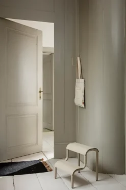 Up Step Stool fra Ferm Living