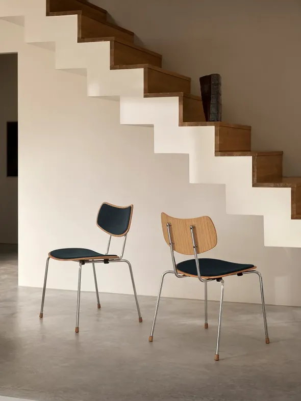 Vega Stol, mood 01104/krom fra Carl Hansen & Søn