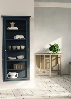 Væghængt Vitrineskab N4, dark blue fra Lindebjerg Design